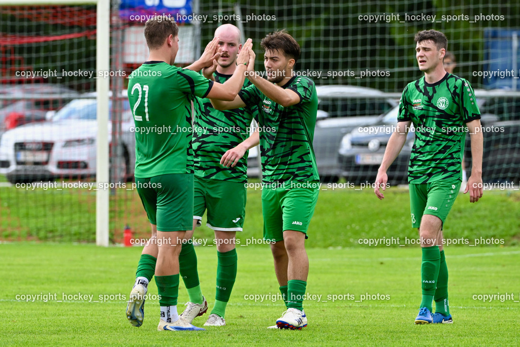ATUS Nötsch vs. SC Landskron | #21 Fabio Gödel SC Landskron, #9 Christian Wilpernig SC Landskron, Jubel SC Landskron Mannschaft, #19 Daniel Martinovic SC Landskron, #13 Christopher Kotz SC Landskron, ATUS Nötsch vs. SC Landskron, ATUS Nötsch vs. SC Landskron am 26.07.2025 in Nötsch (Dobratsch Arena), Austria, (Photo by Bernd Stefan)