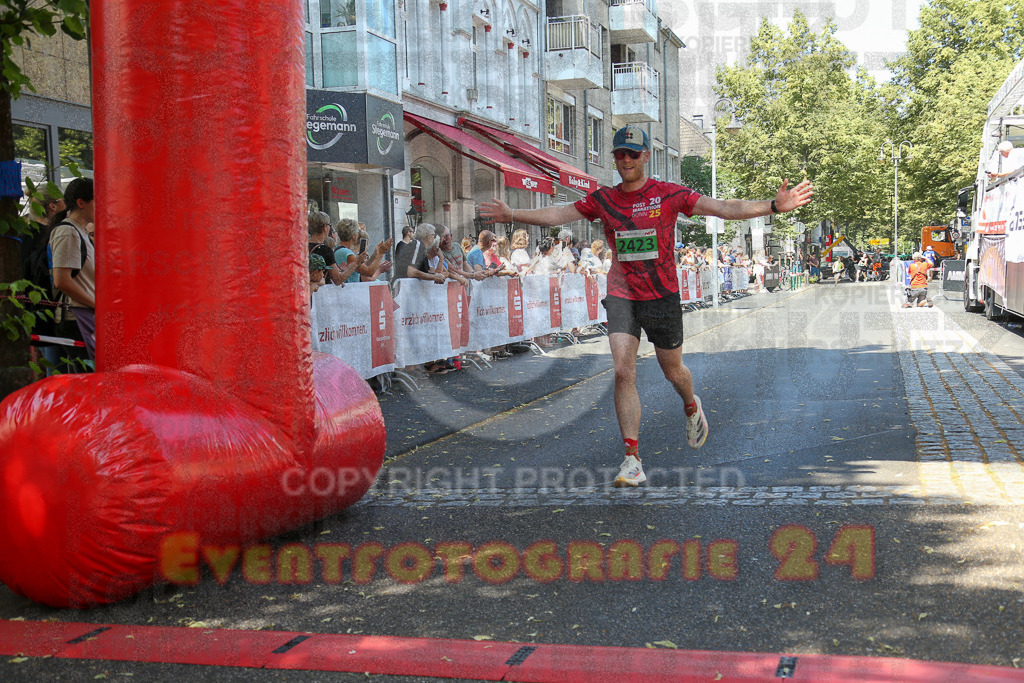 250621_1153_EX1_4257 | Sportfotografie im Rhein-Sieg Kreis, Köln, Bonn, NRW, Rheinland Pfalz, Hessen, etc. Unser Tätigkeitsfeld umfasst den Laufsport vom Volkslauf über den Marathon, Duathlon, Triathon bis zum Ultralauf wie Kölnpfad Ultra oder Schindertrail.