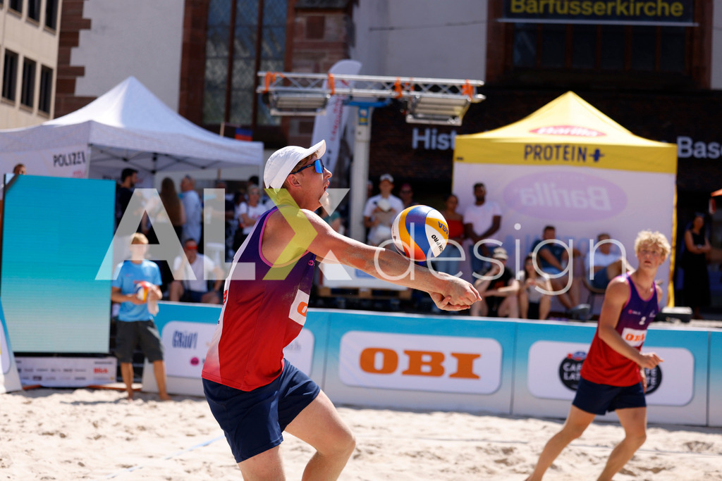 Obi BeachTour 2026 - Basel | BASEL, SWITZERLAND - JULY 18: VILLADS FLÜGGE NAPIER (DEN) during the Obi BeachTour 2026 match between ALLEMANN / LEFFLER (SUI) and MASSEREY / SCHNEGG (SUI) at Barfüsserplatz on July 18, 2026 in Basel, Switzerland. - Realisiert mit Pictrs.com