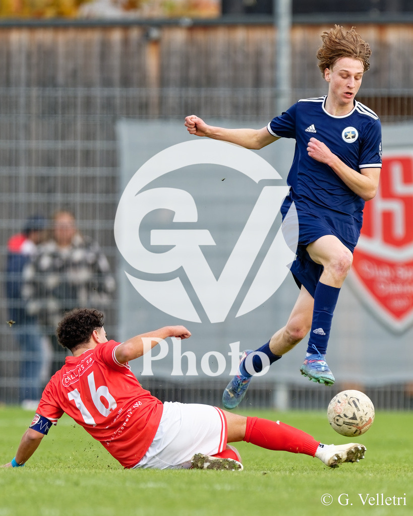 2e ligue - CS Chênois 2 - Etoile Carouge FC 2 |  durant le match de 2e ligue entre CS Chênois 2 et Etoile Carouge FC 2 au Stade des Trois-Chêne à Chêne-Bourg, Switzerland
