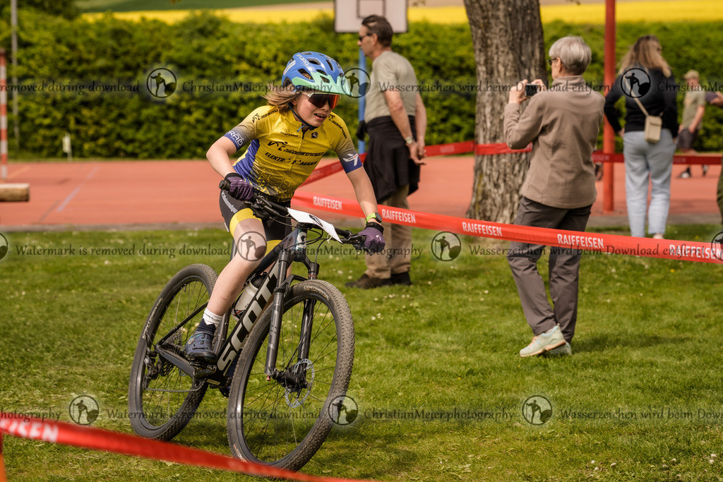 Eierlesen 2026 | Sie wurden bei einem Event oder Sportanlass fotografiert? Hier finden sie ihre Bilder! - Realisiert mit Pictrs.com