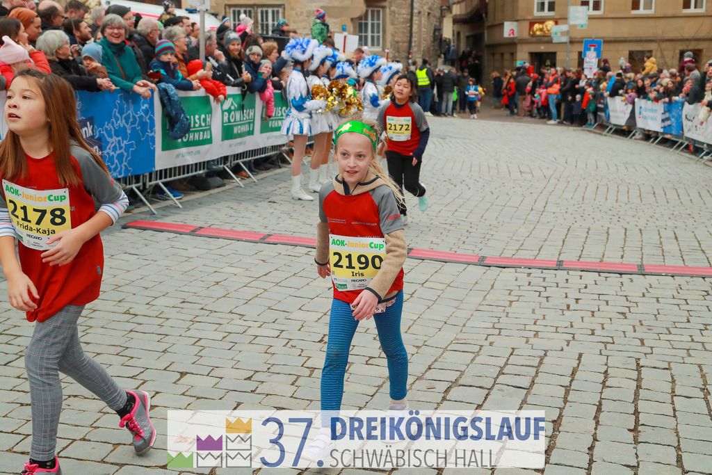 AOK JuniorCup 400m | 3Koenigslauf 2023 - Realisiert mit Pictrs.com