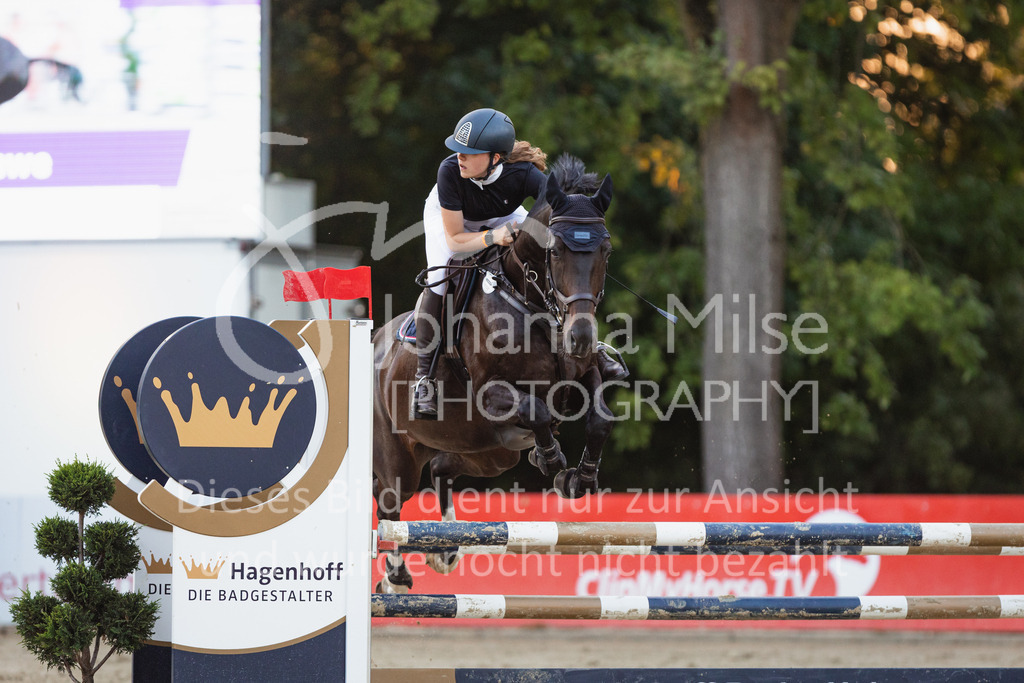 220825_Delbrueck_A1-Mannschaft-331 | Deine schönsten Turniermomente als professionelle Fotos! Entdecke hochwertige Pferdesport-Fotografie im Online-Shop. Jetzt Fotos finden & bestellen!