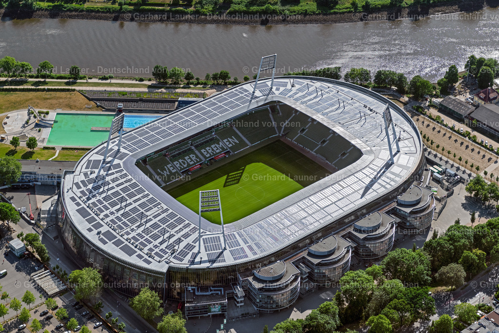 4030023 | BREMEN 01.06.2020 Das Weserstadion in Bremen - das Stadion des Fußball-Bundesligisten Werder Bremen. // The Weser Stadium in Bremen, the stadium of the Bundesliga club Werder Bremen. Foto: Gerhard Launer