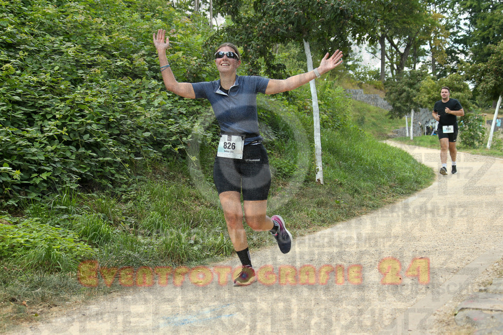 250824_1520_EX1_8795 | Sportfotografie im Rhein-Sieg Kreis, Köln, Bonn, NRW, Rheinland Pfalz, Hessen, etc. Unser Tätigkeitsfeld umfasst den Laufsport vom Volkslauf über den Marathon, Duathlon, Triathon bis zum Ultralauf wie Kölnpfad Ultra oder Schindertrail.