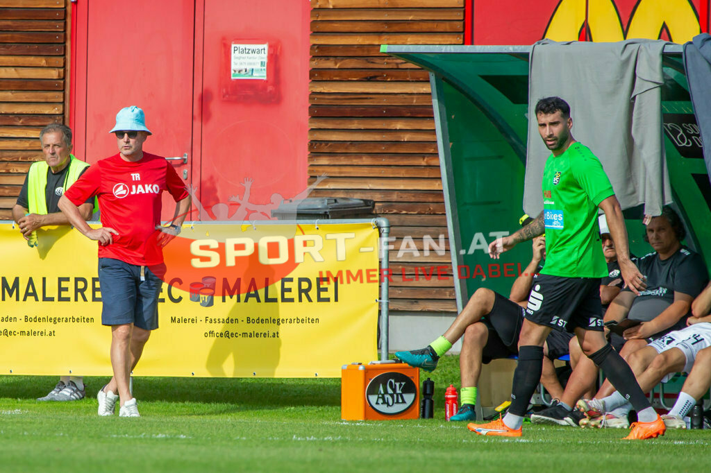 ASK Klagenfurt - SC Weiz 2:3, Kärntner Liga 3. Runde | Dietmar Thuller (ASK Klagenfurt, Trainer) ASK Klagenfurt - SC Weiz 2:3 am 13.08.2023 in Klagenfurt
(ASK Sportzentrum Fischl), Austria, (Photo by Ernst Krawagner sport-fan.at) - Realisiert mit Pictrs.com