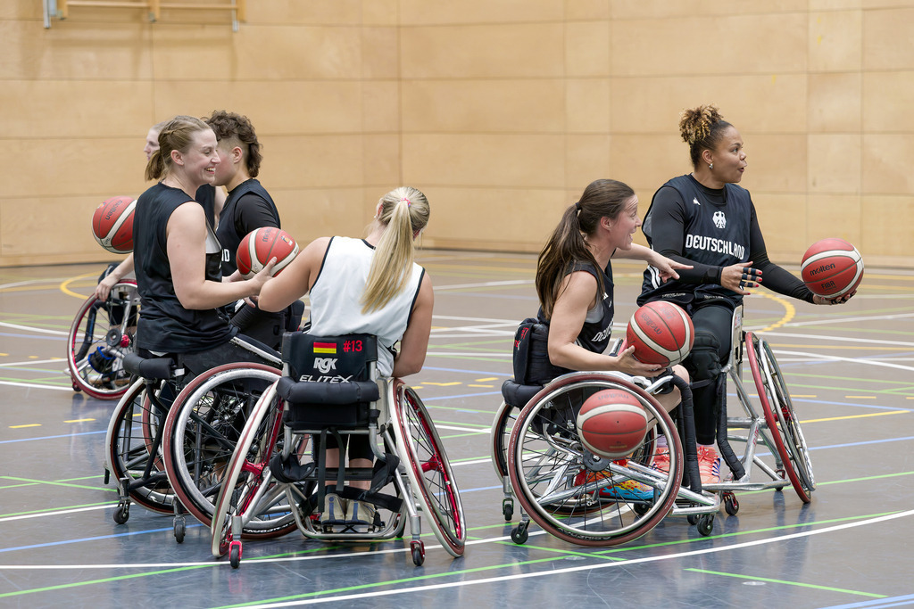 Frauen  Nationalmannschft Rollstuhlbasketball 071 | Sportfotos und Eventgalerien von FX-Sportfotografie. Bilder von Fußball, Vereinsveranstaltungen und Events direkt ansehen und als Download bestellen. - Realisiert mit Pictrs.com