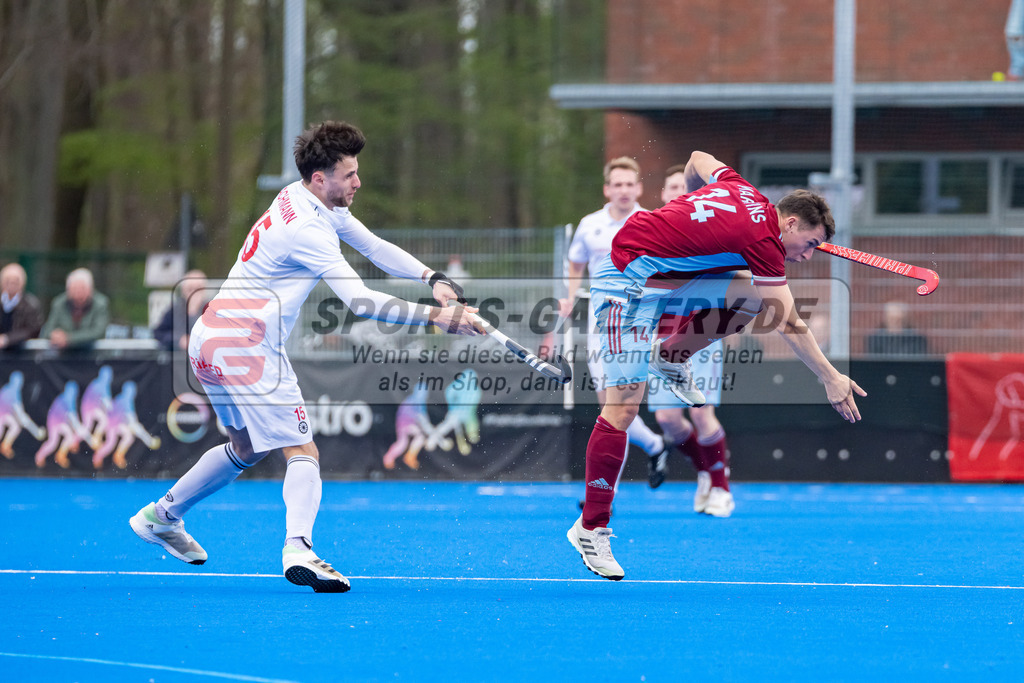 HK_20230415_106936 | 1. Bundesliga Herren Crefelder HTC - UHC Hamburg am 14.4.2023 Crefelder HTC, Krefeld , Bachmann Lucas Maximilian ( Crefelder HTC #15 ) , Martins Tobias Jesus ( UHC Hamburg #14 )