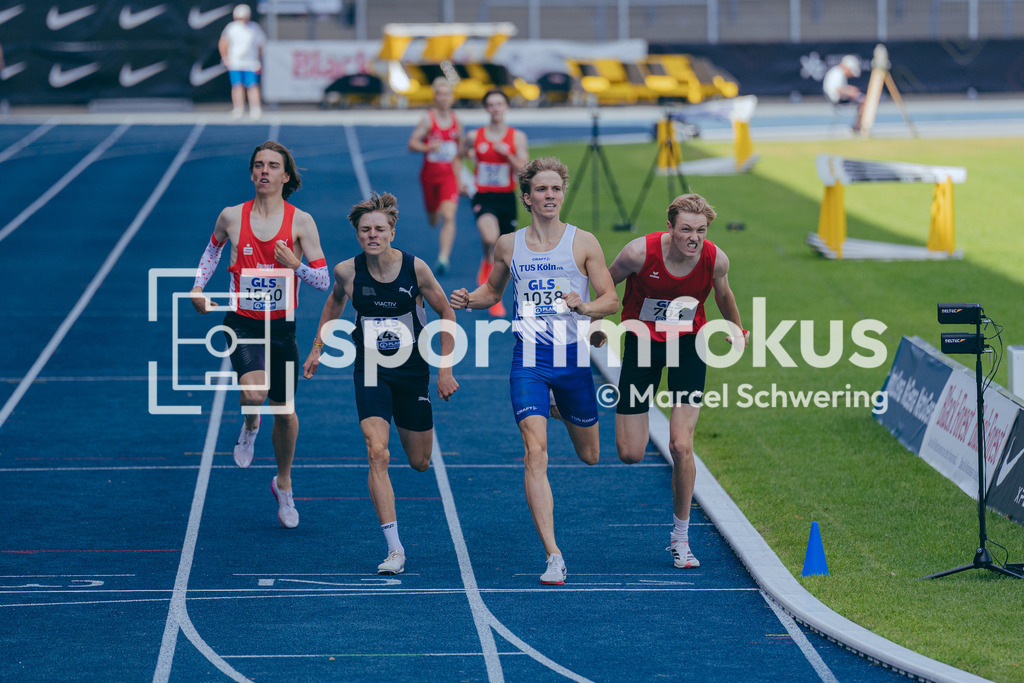 Deutsche Meisterschaften U20 / U16 2026 | Aik Straub, LG Olympia Dortmund, 1560, Paul Johann Weber, Berlin Athletics Capital Club, 143, Jan Emanuel Merheim, TuS Köln rrh., 1038, Theo Hielscher, TSV 1860 Stralsund, 704, 800-Meter-Lauf, Finale, Deutsche Meisterschaften der U20 &amp; U16 2026, Lohrheidestadion Bochum-Wattenscheid, 12.07.2026. Foto: Marcel Schwering / sportimfokus - Realisiert mit Pictrs.com