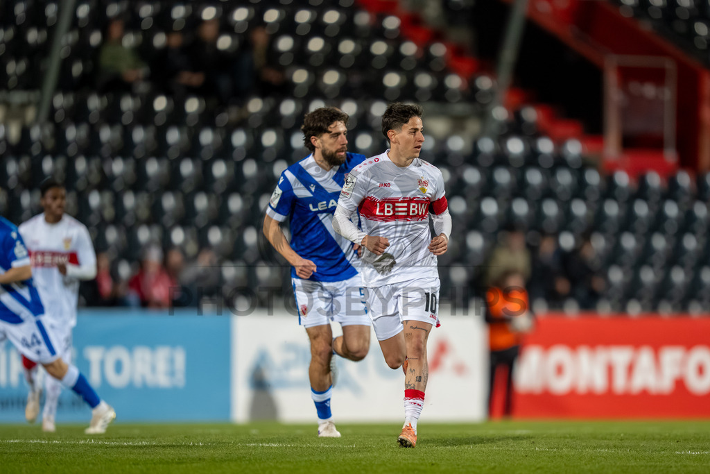 VfB Stuttgart II vs. FC Energie Cottbus, Fussball, 3.Liga, 27. Spieltag, Saison 2025/2026, 03.03.2026 | Nicolas Sessa (VfB Stuttgart II, #10),VfB Stuttgart II vs. FC Energie Cottbus, Fussball, 3.Liga, 27. Spieltag, Saison 2025/2026, 03.03.2026Foto: photosbyphips/Philip Ziegler