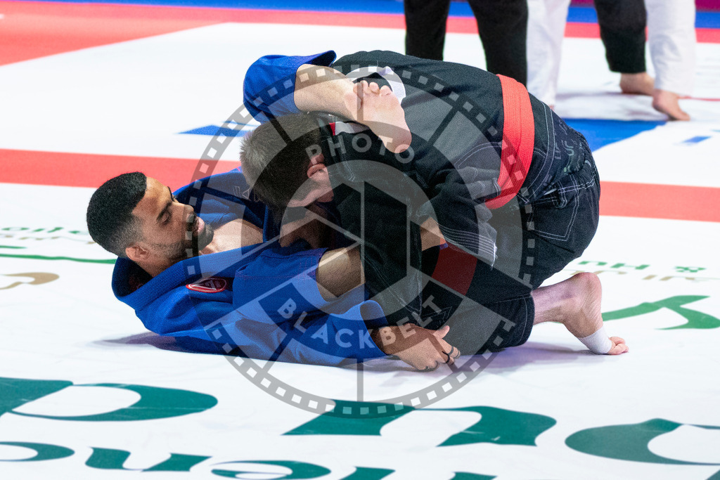 20231106PBB1391 | Fighters compete during the AJP World Master Championship in the Mubadala Arena in Abu Dhabi, Arab United Emirates, on November 6, 2023.
