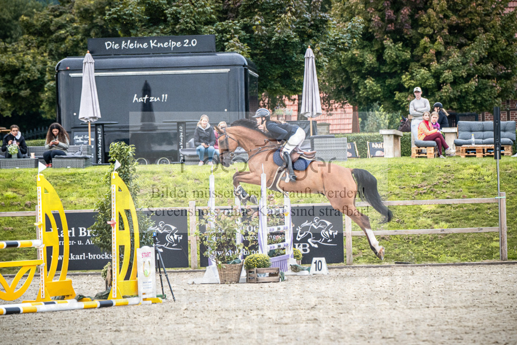 DOS_3627 | Entdecke hochwertige Reitturnierfotos von Foto Oger. Professionell, emotional und authentisch – jetzt Lieblingsmomente im Shop bestellen.Deutschlandweite Turnierfotografie. - Realisiert mit Pictrs.com