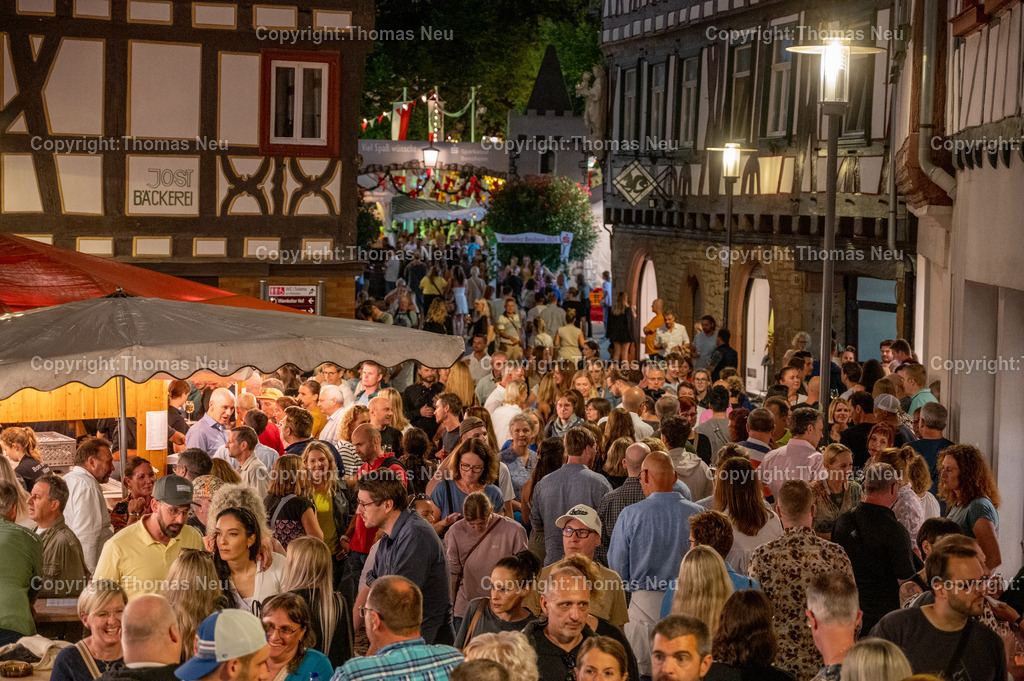 DSC_7166 | bbe, Bensheim, Winzerfest, Tag der Jugend,,großer Andrang auch am Bürgerwehrbrunnen , Bild: Thomas Neu