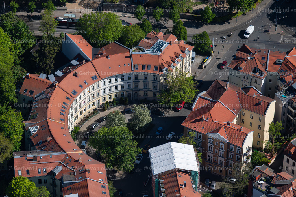 4026359 | ERFURT 07.05.2020 Gebäude eines Mehrfamilien- Wohnhauses an der Wilhelm-Külz-Straße im Ortsteil Brühlervorstadt in Erfurt im Bundesland Thüringen, Deutschland. // Building of a multi-family residential building on Wilhelm-Kuelz-Strasse in the district Bruehlervorstadt in Erfurt in the state Thuringia, Germany. Foto: Gerhard Launer