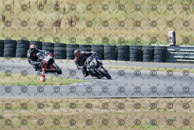 26bt04-0789 | markuskiefer.com - Realisiert mit Pictrs.com