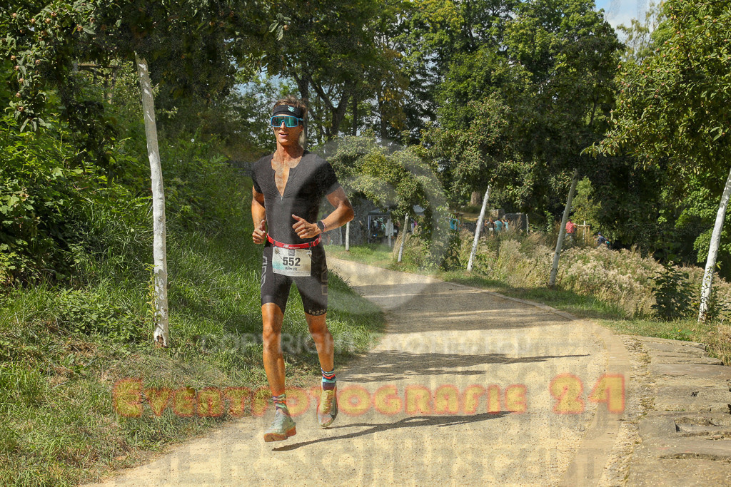 250824_1410_EX1_5277 | Sportfotografie im Rhein-Sieg Kreis, Köln, Bonn, NRW, Rheinland Pfalz, Hessen, etc. Unser Tätigkeitsfeld umfasst den Laufsport vom Volkslauf über den Marathon, Duathlon, Triathon bis zum Ultralauf wie Kölnpfad Ultra oder Schindertrail.