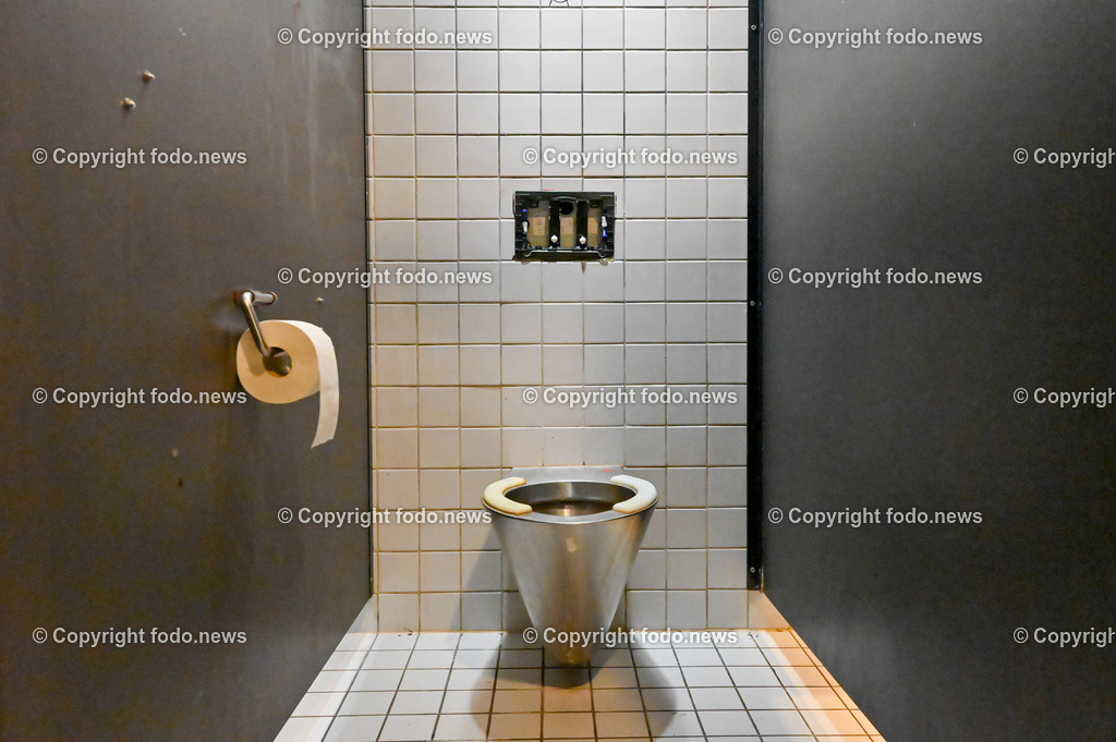 Öffentliche WC Anlagen Stadt Linz_ 14.04.2023-11 | 14.04.2023, Linz, AUT, Oeffentliche WC Anlagen Stadt Linz, im Bild Lentos Kunstmuseum