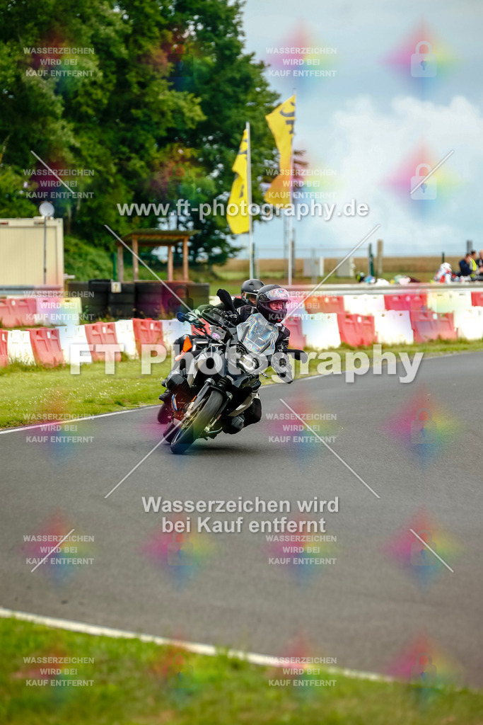 VBK-4378 | Hier findet Ihr Bilder von Touristenfahrten auf der Nürburgring Nordschleife oder von anderen Veranstaltungen die ich besucht habe. Viel Spass beim Durch Schauen 