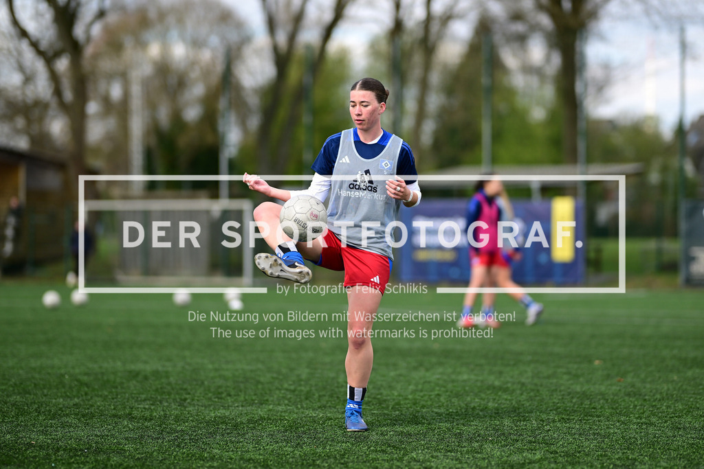 Fußball I Frauen I Saison 2024-2025 I Frauen-Regionalliga Nord I 17. Spieltag I Hamburger SV II - FC St. Pauli I 50395 | Der Sportfotograf. - Realisiert mit Pictrs.com