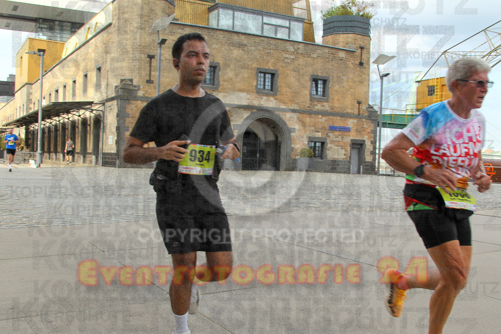 250920_1525_EV4_8730 | Sportfotografie im Rhein-Sieg Kreis, Köln, Bonn, NRW, Rheinland Pfalz, Hessen, etc. Unser Tätigkeitsfeld umfasst den Laufsport vom Volkslauf über den Marathon, Duathlon, Triathon bis zum Ultralauf wie Kölnpfad Ultra oder Schindertrail.