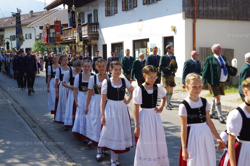 IMGP3670 | fotografiert von Axel PollmannLeonhardi Wallfahrt Benediktbeuern und Murnau, Fronleichnam, Fasching, Landschaft im Loisachtal und Benediktbeuern  - Realisiert mit Pictrs.com