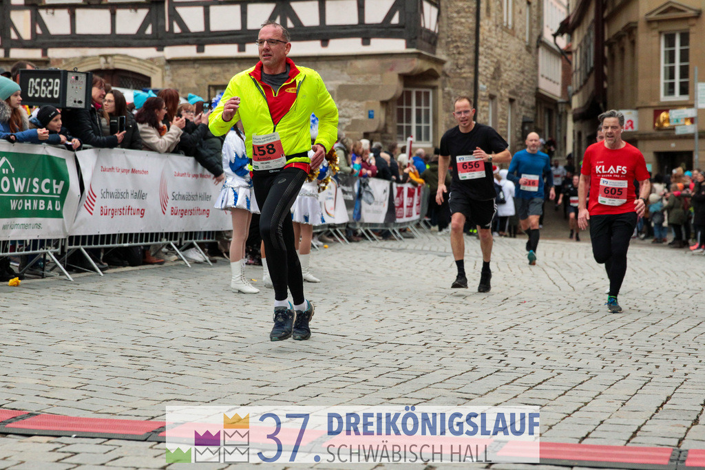 VR Bank Hauptlauf 10000m | 3 Koenigslauf 2023 - Realisiert mit Pictrs.com