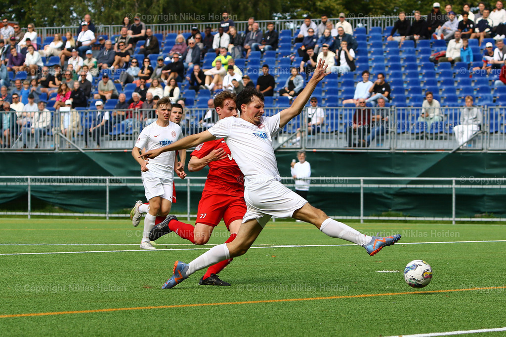 NH_KiliaKiel_EimsbuettelerTV_RegionalligaNord_26082023 | #27 Yannik Jakubowski (Kilia Kiel), #23 Jasper Hölscher (Eimsbütteler TV)