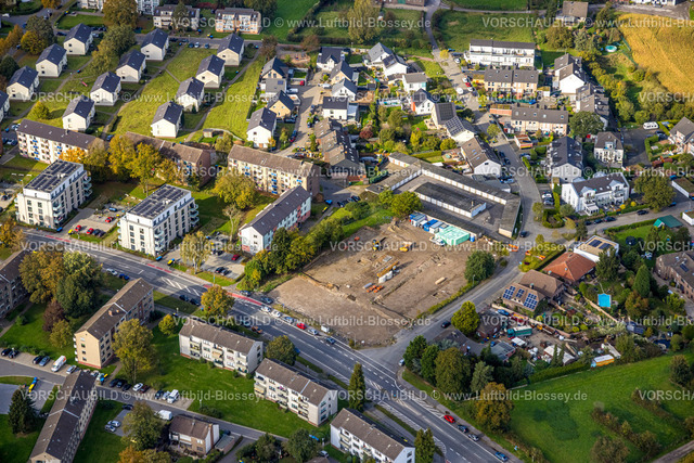 Kamp-Lintfort241013628 | Luftbild, Neubau Mehrfamilien-Wohnhäuser und Baugelände an der Moerser Straße Ecke Nimmendohrstraße, Garagenplätze, Rossenray, Kamp-Lintfort, Ruhrgebiet, Nordrhein-Westfalen, Deutschland