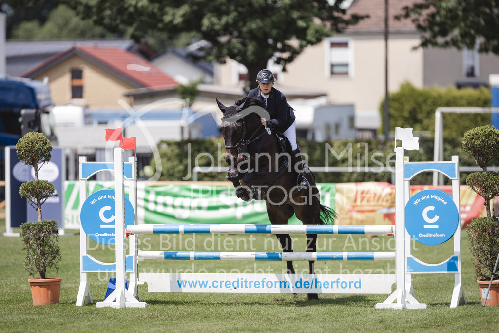 230714_LC_Punkte-A-311 | Deine schönsten Turniermomente als professionelle Fotos! Entdecke hochwertige Pferdesport-Fotografie im Online-Shop. Jetzt Fotos finden & bestellen!