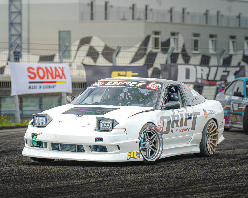 _DSC3211 | Exklusive Motorsport-Fotografie aus Leipzig von TXO Media – für Rennfahrer, Teams & Sponsoren. Sausemuth liefert starke Bilder, die Emotion zeigen. Jetzt buchen & glänzen! - Realisiert mit Pictrs.com