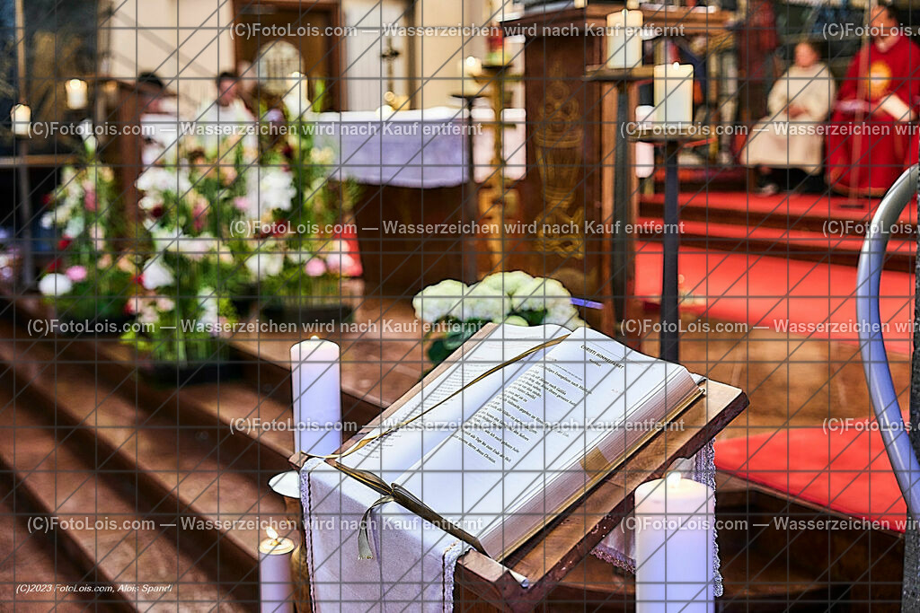 ALP2319_Pfarrfirmung Wieselburg | (C)FotoLois.com, Alois Spandl, Pfarrfirmung in Wieselburg mit Firmspender Eduard Gruber (ehemaliger Generalvikar der Diözese St. Pölten), Sa 3. Juni 2023.