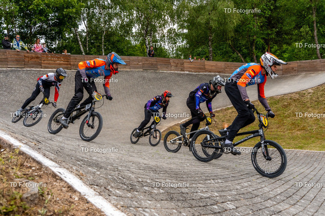BayBMX2026-05690-2 | Fotogalerie von Thomas Dettweiler mit Eventbildern und lizenzfreien Fotos. Perfekt als Wandbild, für Büro, Website oder private Nutzung. - Realisiert mit Pictrs.com