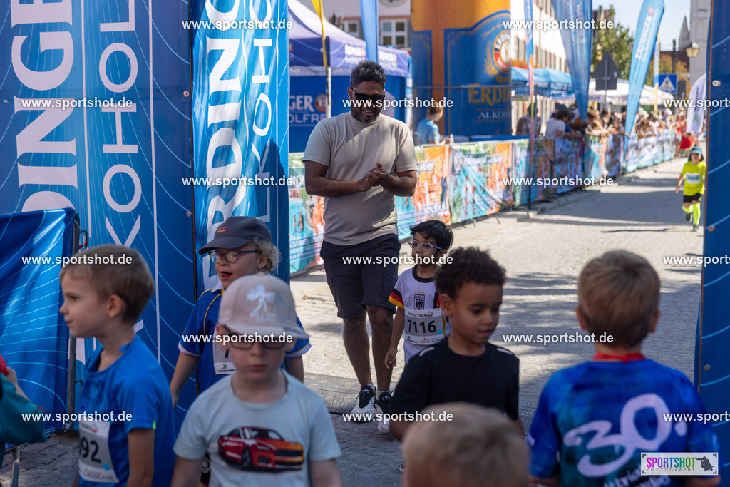 VJ__2940 | Stadtlauf Erding 2025 #stadtlauferding #erdingstadtlauf #stadtlauf_erding #laufmotivation #trisporterding #yourpictrs #sportshot_your_pictrs