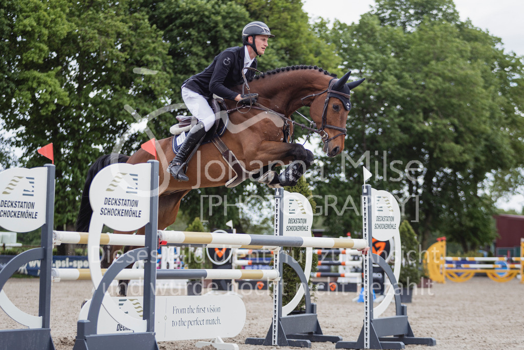 250506_Mühlen_SprPf-L1-406 | Deine schönsten Turniermomente als professionelle Fotos! Entdecke hochwertige Pferdesport-Fotografie im Online-Shop. Jetzt Fotos finden & bestellen!