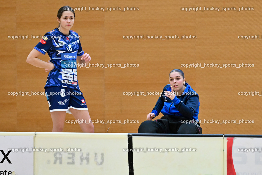 VSV Unihockey Damen vs. FCB München | #8 Marie Bellina VSV Unihockey, #18 Lara Fuhrmann VSV Unihockey, VSV Unihockey Damen vs. FCB München, VSV Unihockey Damen vs. FCB München am 24.01.2026 in Villach (Ballspielhalle St. Martin), Austria, (Photo by Bernd Stefan)