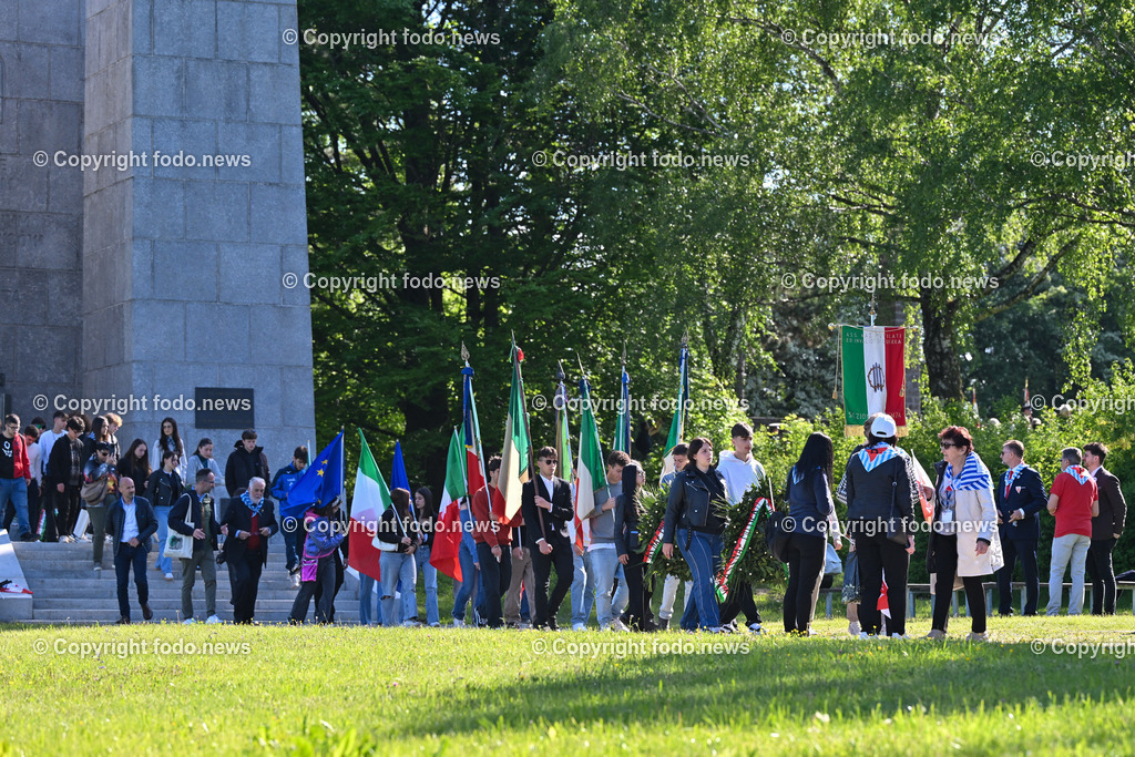 Internationale Gedenk- und Befreiungsfeier Gedenkstaette Mauthausen 2025_ 11.05.2025-61 | 11.05.2025, Mauthausen, AUT, Internationale Gedenk- und Befreiungsfeier Gedenkstaette Mauthausen 2025, 80 Jahre Befreiung KZ Mauthausen im Bild Besucher, Mahnmal, Gedenkstaette