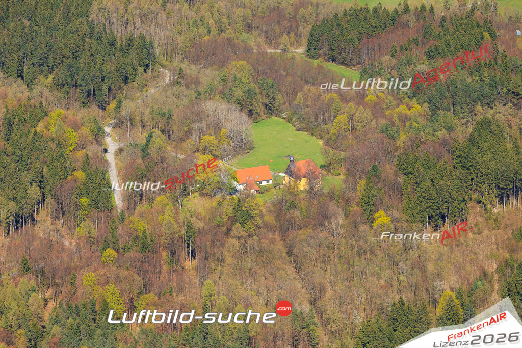 Die Luftaufnahme der Stadt Marktrodach wurde vom UL-Flugzeug heraus erstellt ( keine Drohne )- hohe Auflösung für beste Qualität