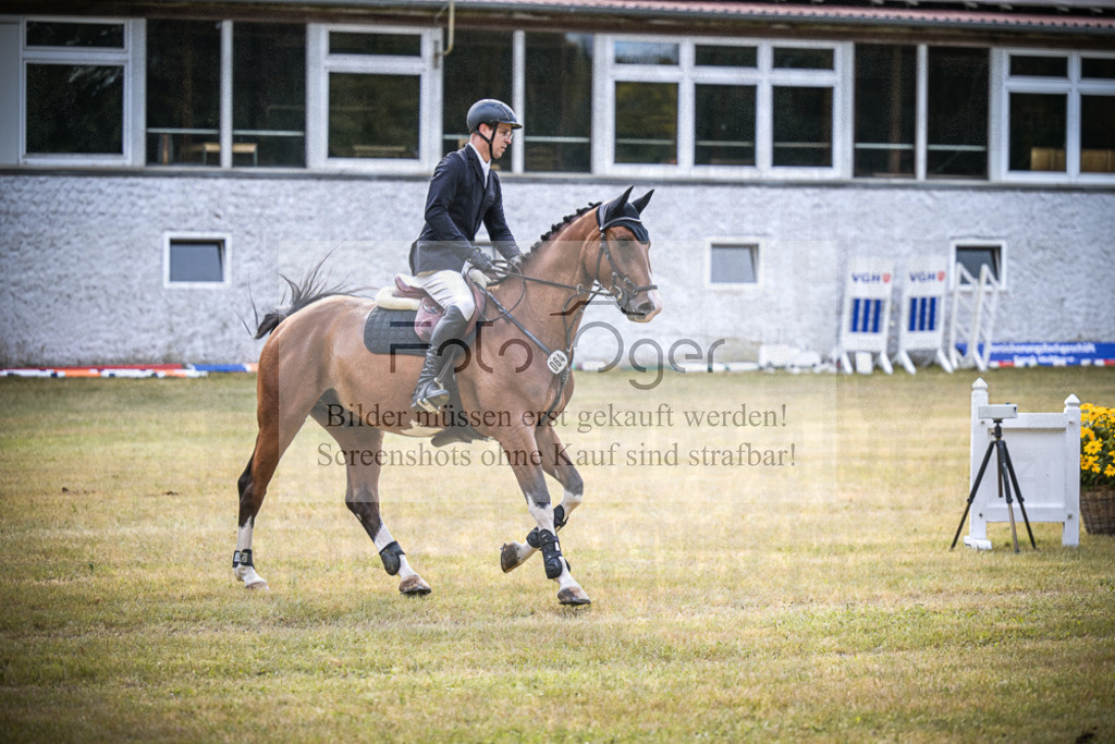 DOS_0644 | Entdecke hochwertige Reitturnierfotos von Foto Oger. Professionell, emotional und authentisch – jetzt Lieblingsmomente im Shop bestellen.Deutschlandweite Turnierfotografie. - Realisiert mit Pictrs.com
