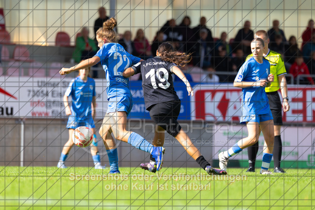 20261010_141906_0126_(c)_by_PhotoPeet | #,1.FC Donzdorf (schwarz) vs. SC Sand (blau), Fußball, EnBW-Oberliga B -Juniorinnen, 05. Spieltag, Saison 2026/2027, Rasenplatz Lautertal Stadion, Süßener Straße 16, 73072 Donzdorf, 10.10.2026 - 14:00 Uhr,Foto: PhotoPeet / Sport- &amp; Eventfotografie / Peter Harich