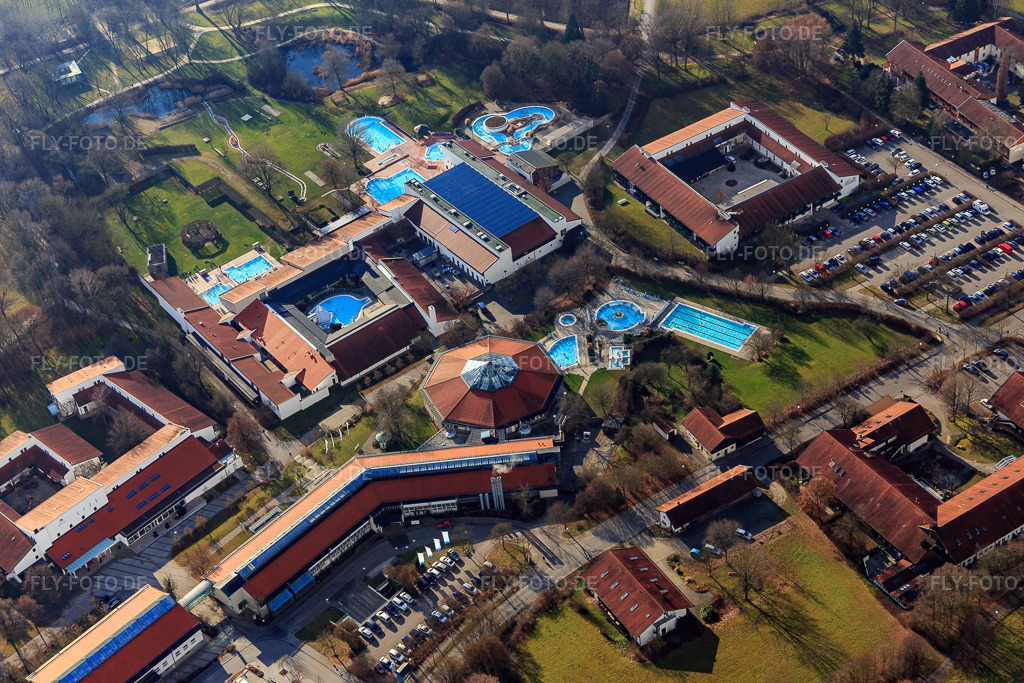 Luftbild: Rottal Terme | Therme Sauna Spa von Norden im Ortsteil Aunham in Bad Birnbach im Bundesland Bayern in Deutschland. – Foto: IMG_095997.jpg vom 29.12.2016 durch Werner Riehm/FLY-FOTO.de – Auflösung des Originals: 5472 x 3648 px – Rottal Terme Bad Birnbach | Therme & Sauna