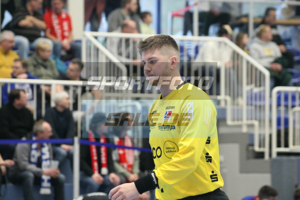 TUSEM Essen - HBW Balingen | Simon Sejr - © Sportfoto-Sale (MK) - Realisiert mit Pictrs.com