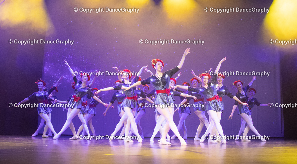 GPHY3544 | DanceGraphy - Realisiert mit Pictrs.com