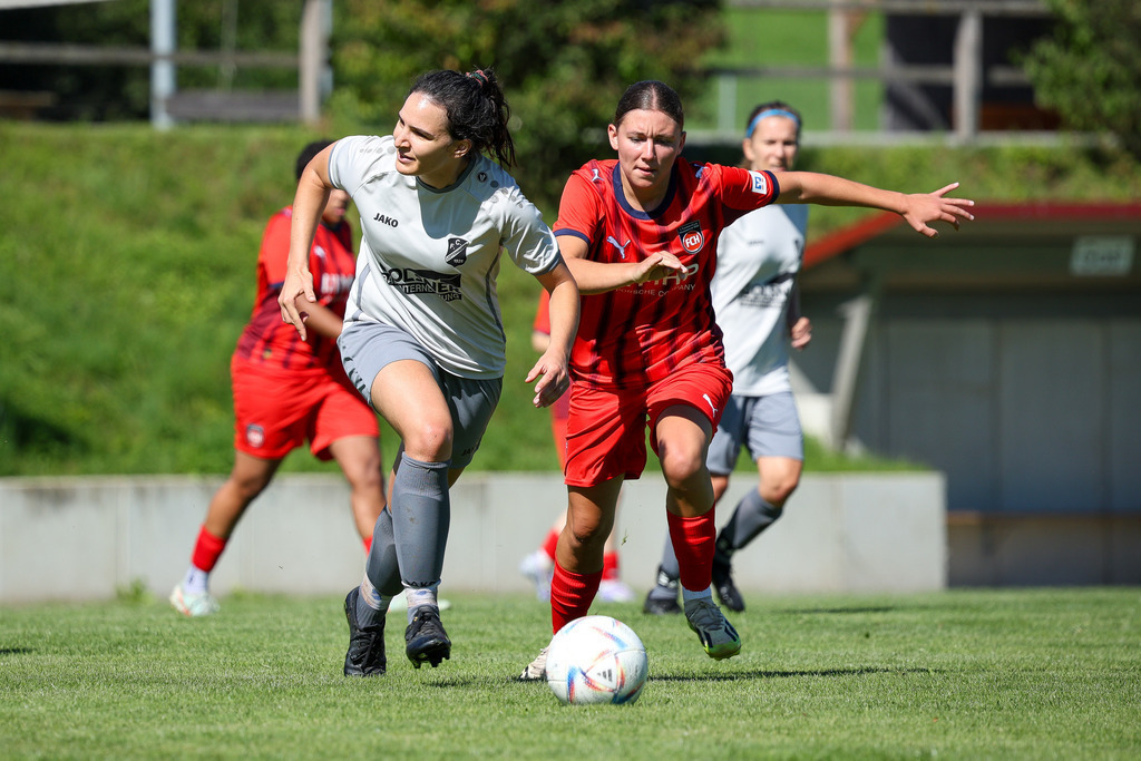 Fußball I FRAUEN I Saison 2025-2026 I Freundschaftsspiel I FC Loppenhausen - 1FC Heidenheim 1846 II I_250831_8955 | Fotopresso – Sportfotografie in Heidenheim & Umgebung. Professionelle Sportfotografie für unvergessliche Momente. Dynamische Action-Shots, emotionale Szenen & hochwertige Bilder. - Realisiert mit Pictrs.com