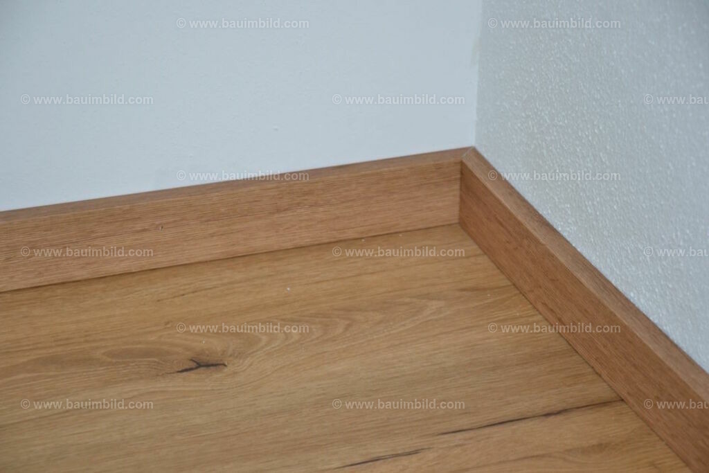 bib-lg22-bodenbelaege-0010 | Nach LV-Leistungsgruppen sortierte Detailfotos über den Bau eines Hauses. Alle Hausbau-Bilder direkt vom Urheber und Autor der Website Haus-Selber-Bauen.com