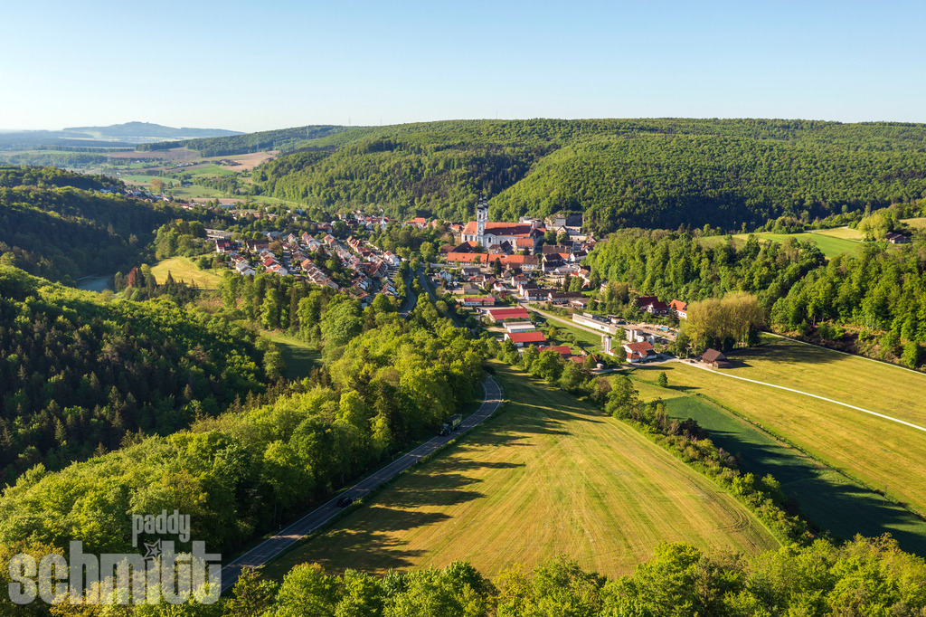 PS-Zwiefalten-2026-02 | Entdecke die größte Bildgalerie der Region mit Fotografien aus dem Allgäu, der Bodenseeregion, Oberschwaben, dem Donautal und der Schwäbischen Alb. Landschaften, Luftaufnahmen und Reisefotografie als Wandbild und Fotokunst. - Realisiert mit Pictrs.com