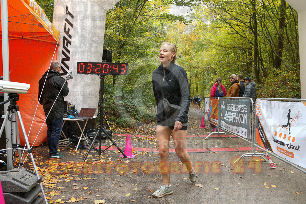 251026_1322_EX1_3270 | Sportfotografie im Rhein-Sieg Kreis, Köln, Bonn, NRW, Rheinland Pfalz, Hessen, etc. Unser Tätigkeitsfeld umfasst den Laufsport vom Volkslauf über den Marathon, Duathlon, Triathon bis zum Ultralauf wie Kölnpfad Ultra oder Schindertrail.