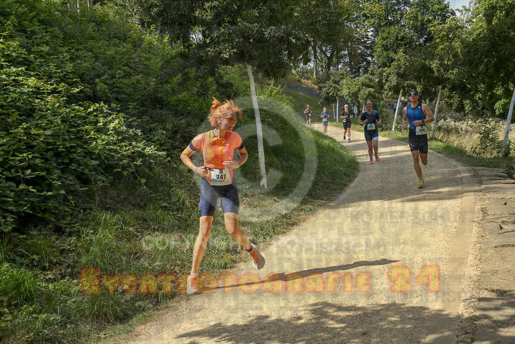 250824_1456_EX1_8103 | Sportfotografie im Rhein-Sieg Kreis, Köln, Bonn, NRW, Rheinland Pfalz, Hessen, etc. Unser Tätigkeitsfeld umfasst den Laufsport vom Volkslauf über den Marathon, Duathlon, Triathon bis zum Ultralauf wie Kölnpfad Ultra oder Schindertrail.
