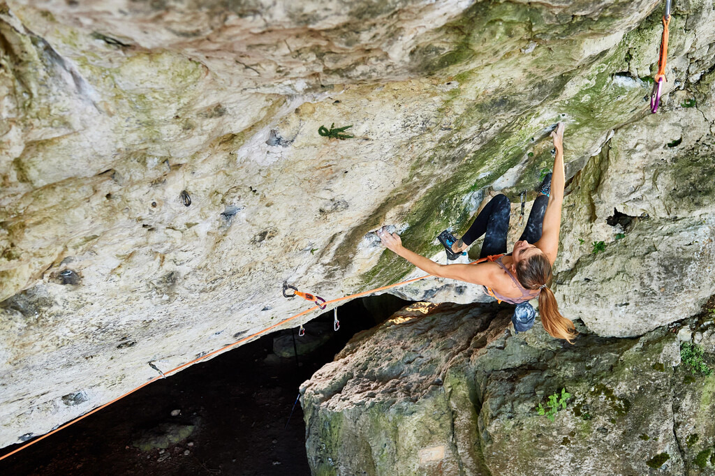 CS-210914-8880-2 | Lena in Ringbandschoner (9+) am Illafels im Spieser Gebiet