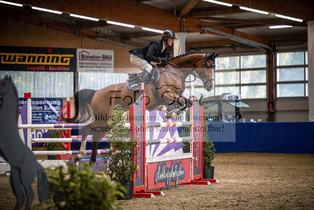 DOS_2106 | Entdecke hochwertige Reitturnierfotos von Foto Oger. Professionell, emotional und authentisch – jetzt Lieblingsmomente im Shop bestellen.Deutschlandweite Turnierfotografie. - Realisiert mit Pictrs.com