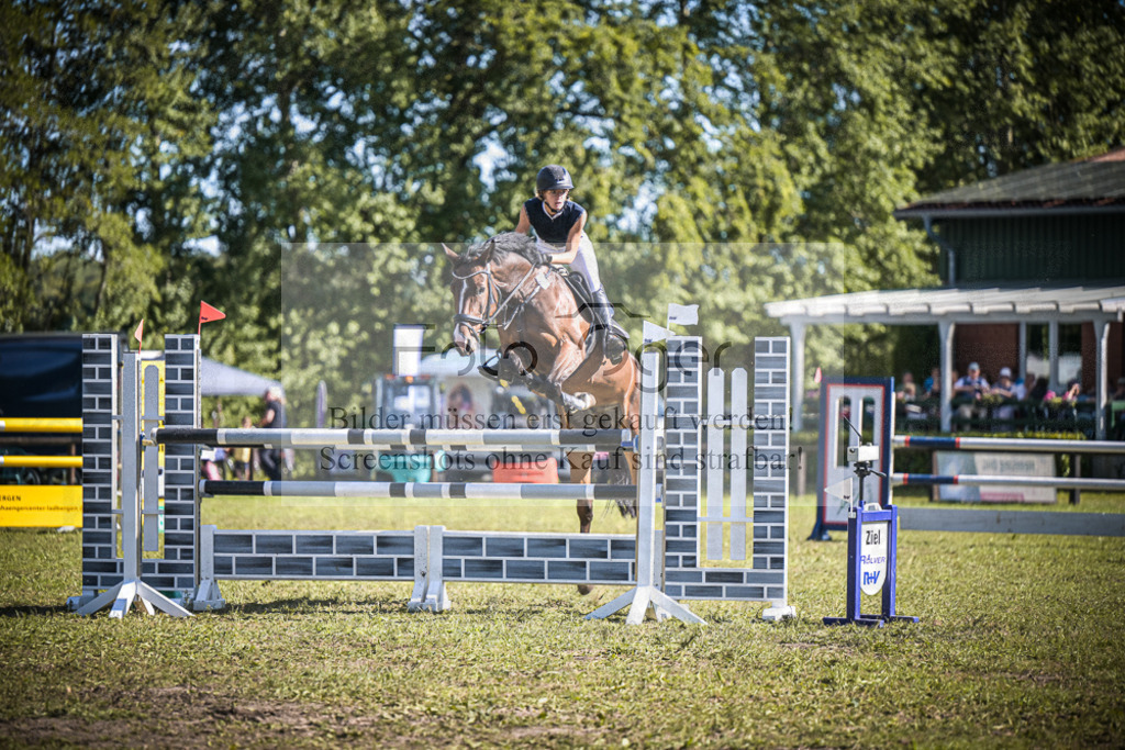 DOS_0219 | Entdecke hochwertige Reitturnierfotos von Foto Oger. Professionell, emotional und authentisch – jetzt Lieblingsmomente im Shop bestellen.Deutschlandweite Turnierfotografie. - Realisiert mit Pictrs.com